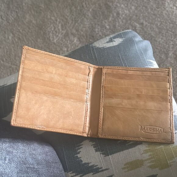 Tan Leather Key Card Holder Minimalist Design - Picture 4 of 5